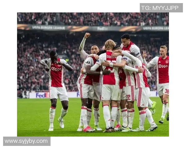 R沃勒与赫拉克勒的精彩对决揭示足球战术与团队协作的魅力