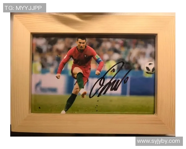 如何在活动中与足球明星亲密接触并获得签名合影的最佳攻略